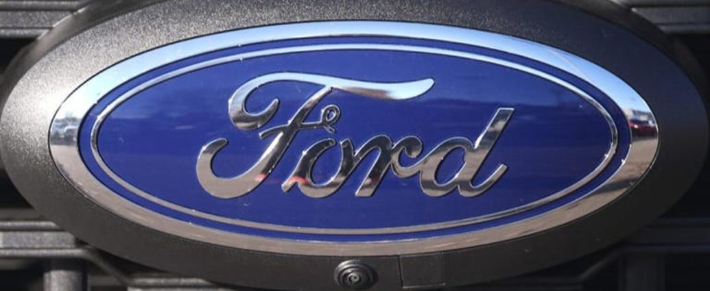 Ford recall Canada - Ford vehicles lined up at a dealership service center for recall repairs