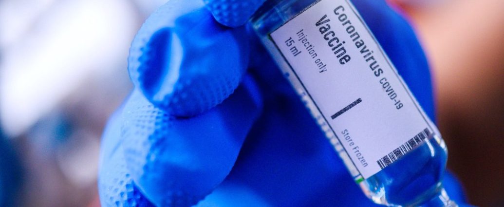 mRNA vaccine questions - Medical researcher working with mRNA vaccine samples in laboratory setting