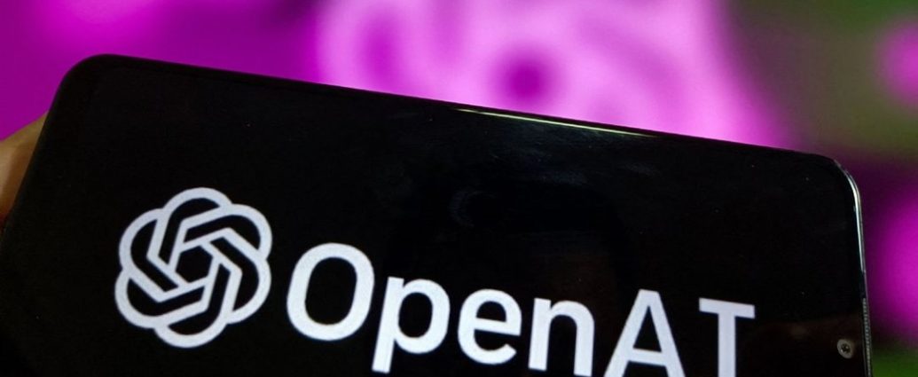 OpenAI Indian universities - Students using computers and AI technology in a modern university setting