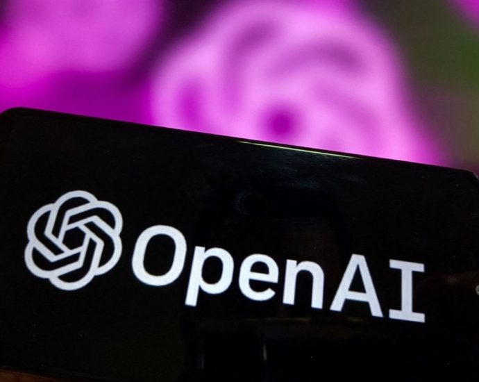 OpenAI Indian universities - Students using computers and AI technology in a modern university setting