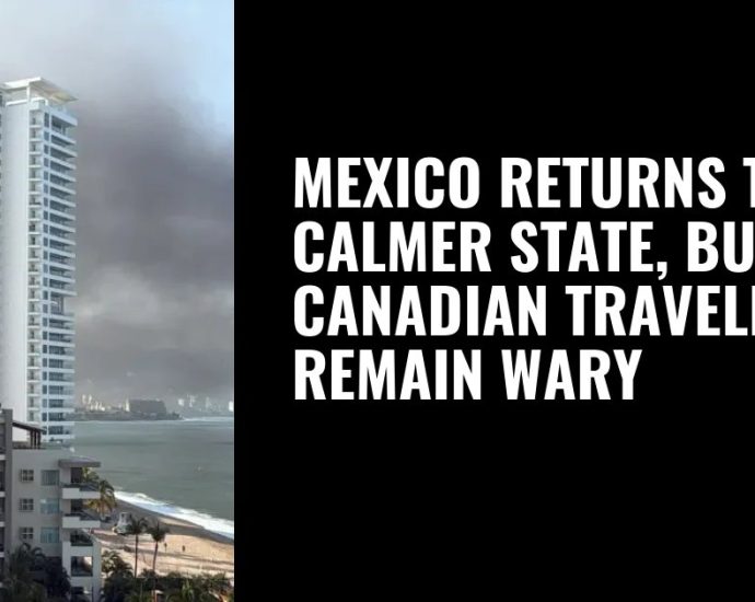 Mexico travel Canada - Mexican beach resort destination with palm trees and clear water