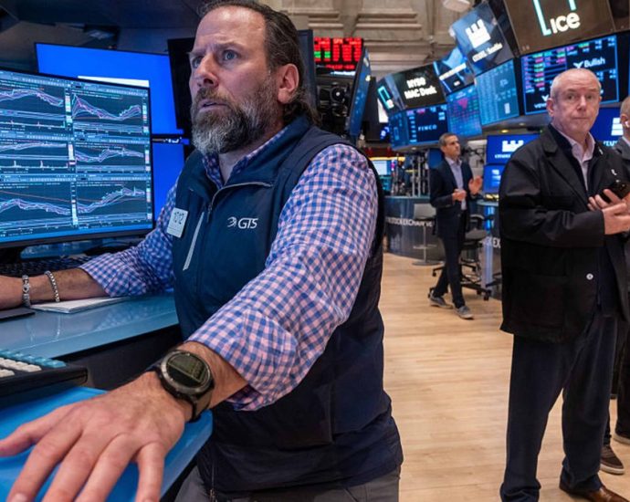oil prices surge - Oil price chart showing dramatic surge past $100 per barrel