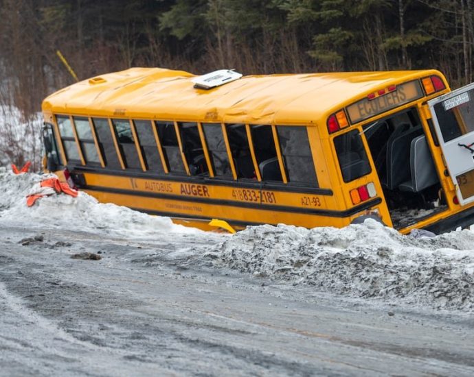 Quebec school bus crash - Emergency vehicles responding to a school transportation accident scene
