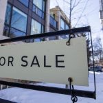 Toronto home prices - Toronto residential homes and condominiums showing declining real estate market